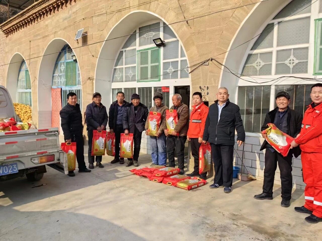 国家扶贫日丨弘扬脱贫攻坚精神 践行企业社会责任